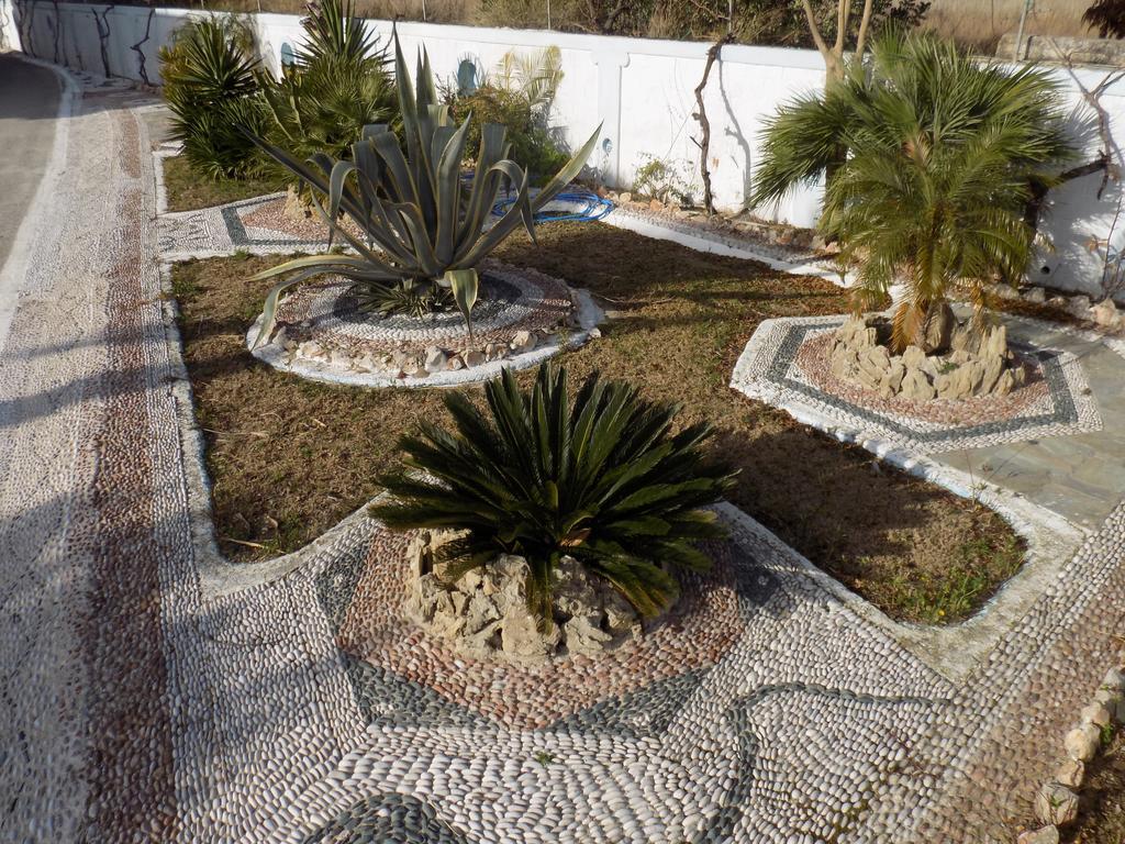Mosaic Gardens Lägenhet Faliraki Exteriör bild
